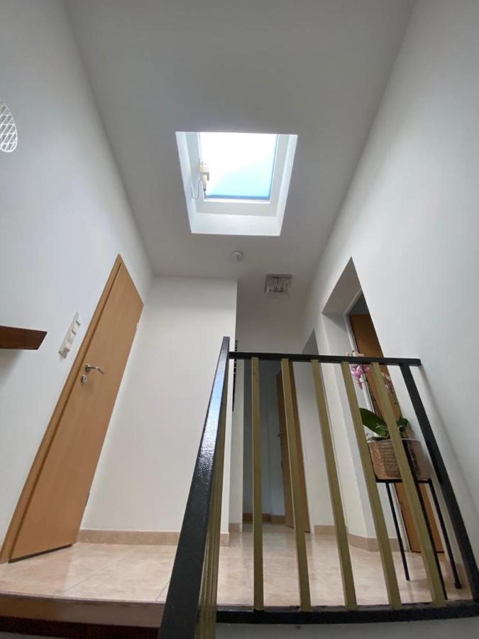 Schoenes Zimmer Im Charmanten Haus Berlin Eksteriør billede